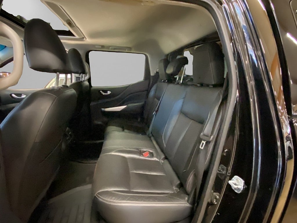 Nissan Navara Dubbelhytt 2.3 dCi 4WD Euro 6 Dieselvärmare Kåpa – bild 9