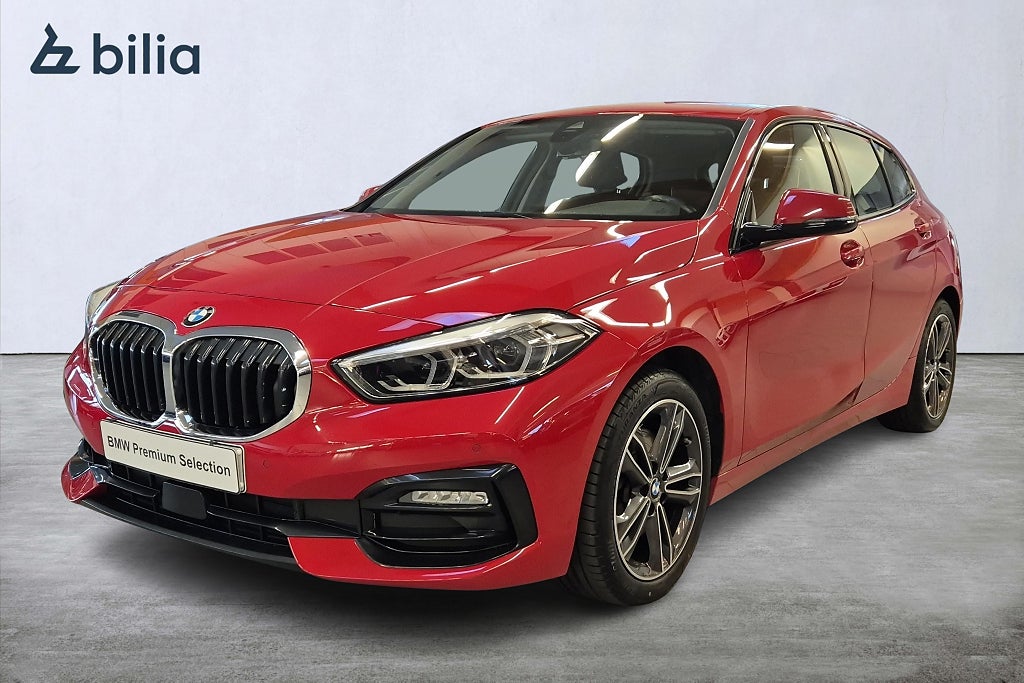 BMW 118i Sport line Rattvärme Navi PDC bak *MOMS* BiliaDays26