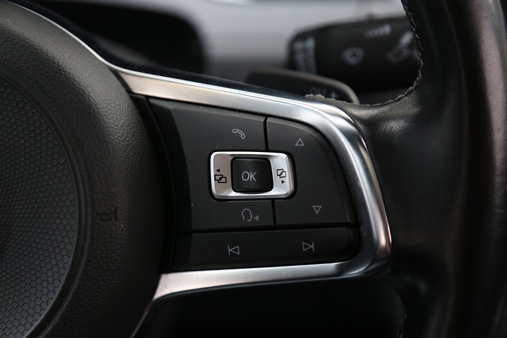 Volkswagen Arteon 2,0 TSI 280hk 4Motion GTR R-Line Pano 360-kam Drag Värm 2018