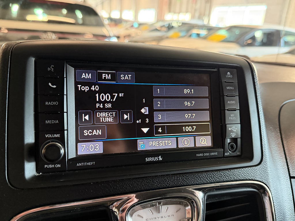 Chrysler Town & Country 3.6 V6 Flex Fuel STOW 'n Go