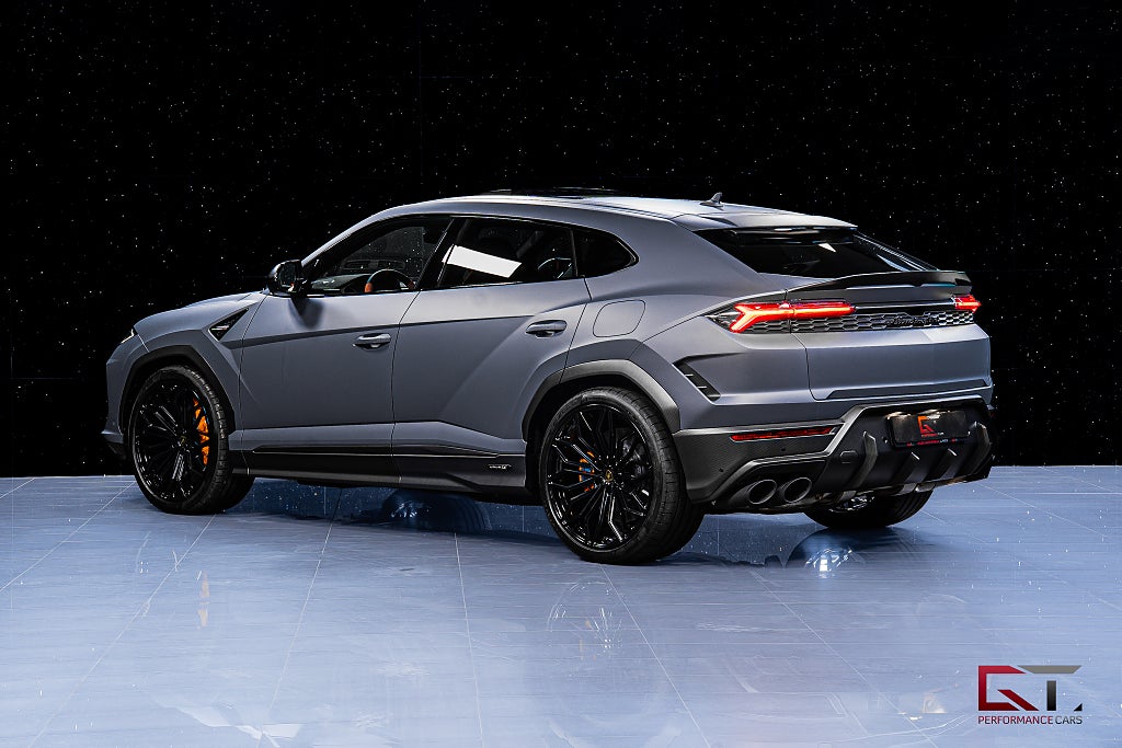 Lamborghini Urus SE 2026 MOMS Full Carbon Grigio Matt B&O-Adv 23" Pano
