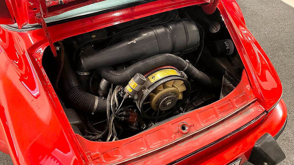 En fin Porsche årsmodell 1975. 
