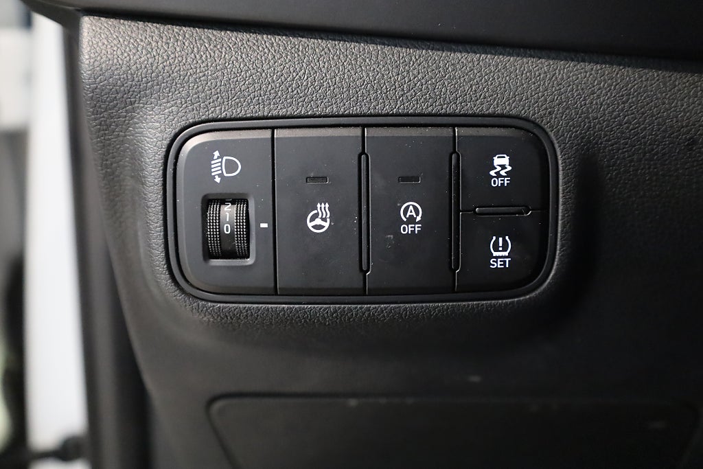 Hyundai Bayon 1.0 T-GDI DCT Essential Kamera CarPlay Leasbar Rattvärm