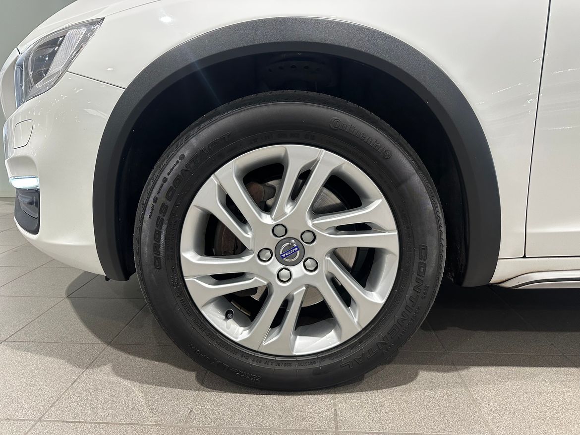 Volvo S60 Cross Country D4 Plus Classic 2018, bild 3/10