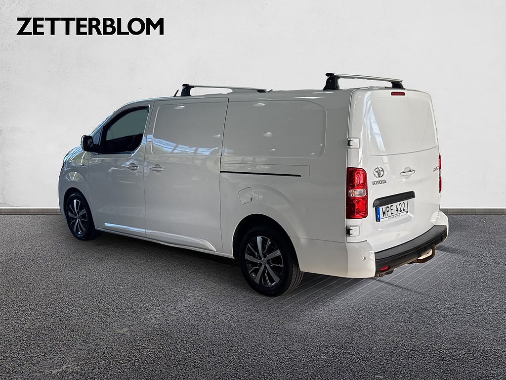 Sedan Toyota Proace 3 av 14