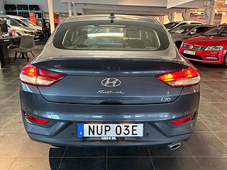 Hyundai i30 Fastback 1.4 T-GDi Trend Värmare/SoV/Kamera/Carplay – bild 7