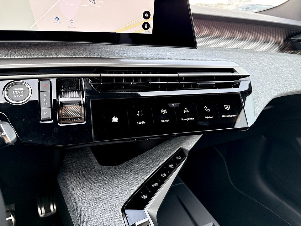 Bild på Peugeot 5008 GT Hybrid 145hk Aut - DEMO