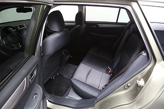 Kombi Subaru Outback 13 av 15