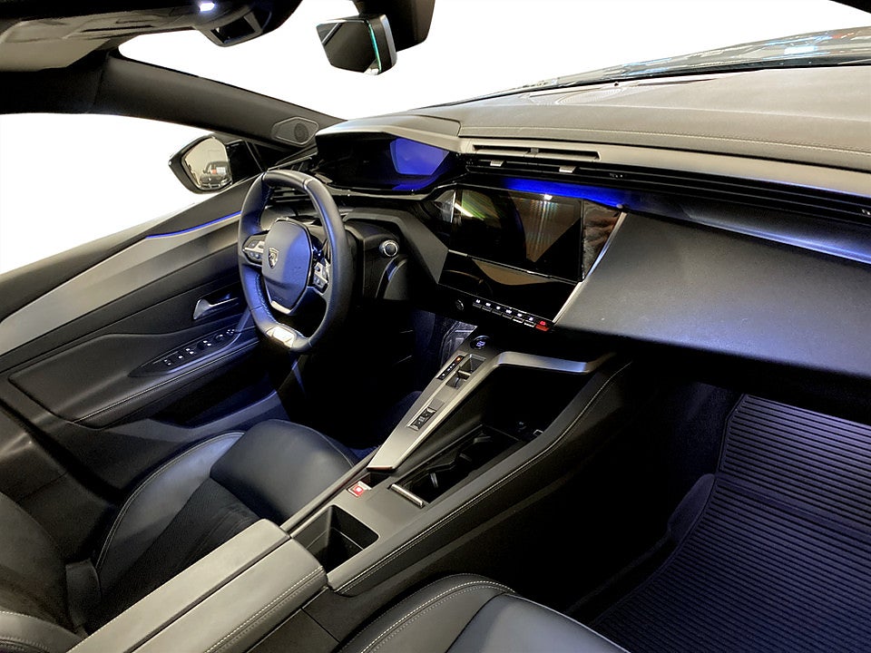 Bild på Peugeot 308 5D GT 1.2 PT 130hk Aut - B-KAMERA,CARPLAY