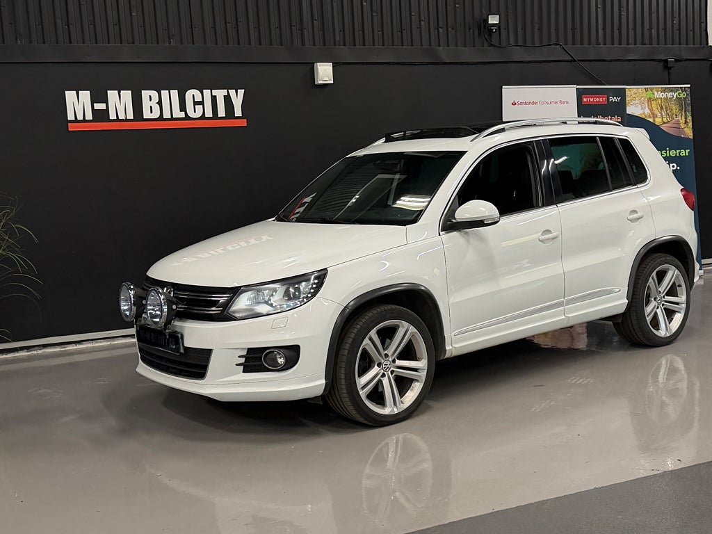 Volkswagen Tiguan 2.0 TDI|SCR|4Motion|R-line|Pano|Kamera|Gps|Värmare