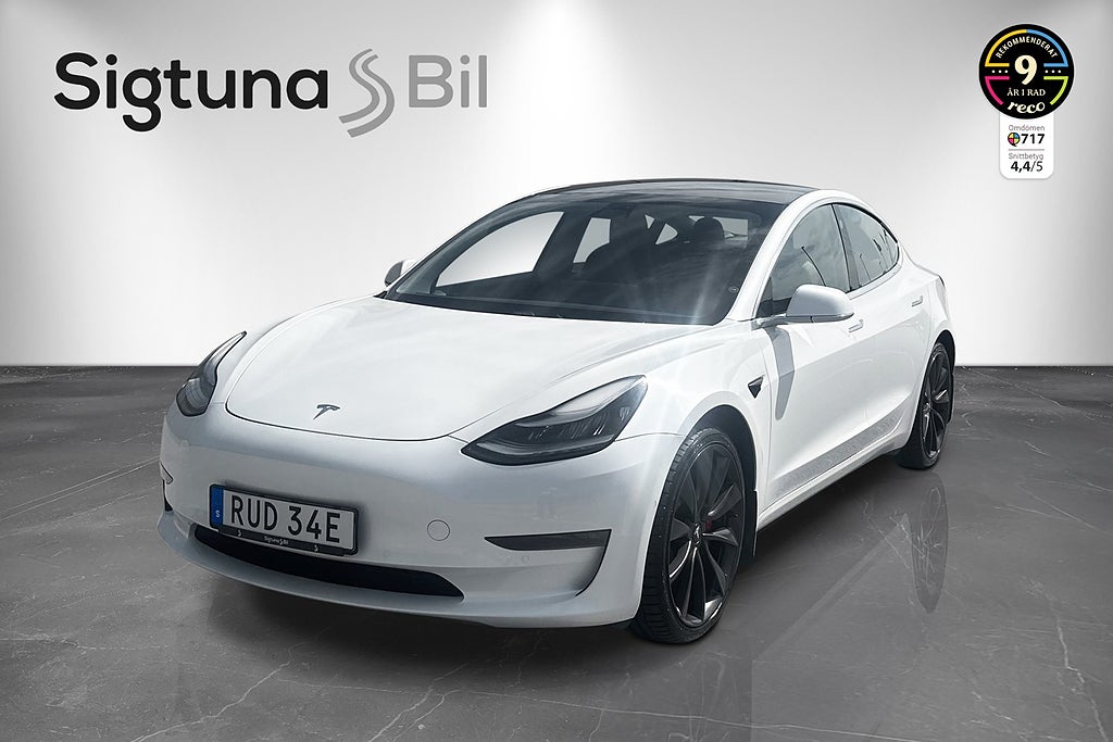 Tesla Model 3 Performance / Låga mil 