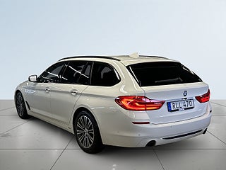 BMW 520d Touring Steptronic Sport line 360°/S&V-Däck/Halvskinn