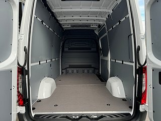 Transportbil - Skåp Mercedes-Benz Sprinter 15 av 22