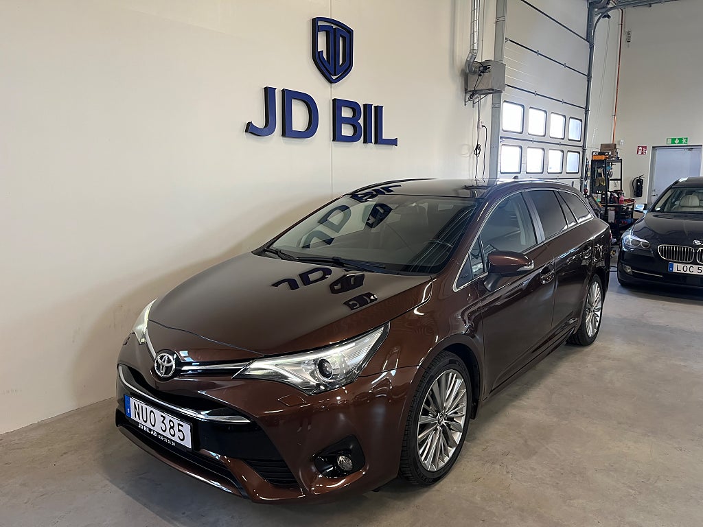 Toyota Avensis Kombi 2.0 Multidrive S Executive Premium Panorama