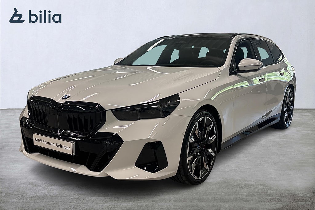 BMW 520 d xDrive Touring M-sport Pro DEMOBIL | Värmare| Innovation 