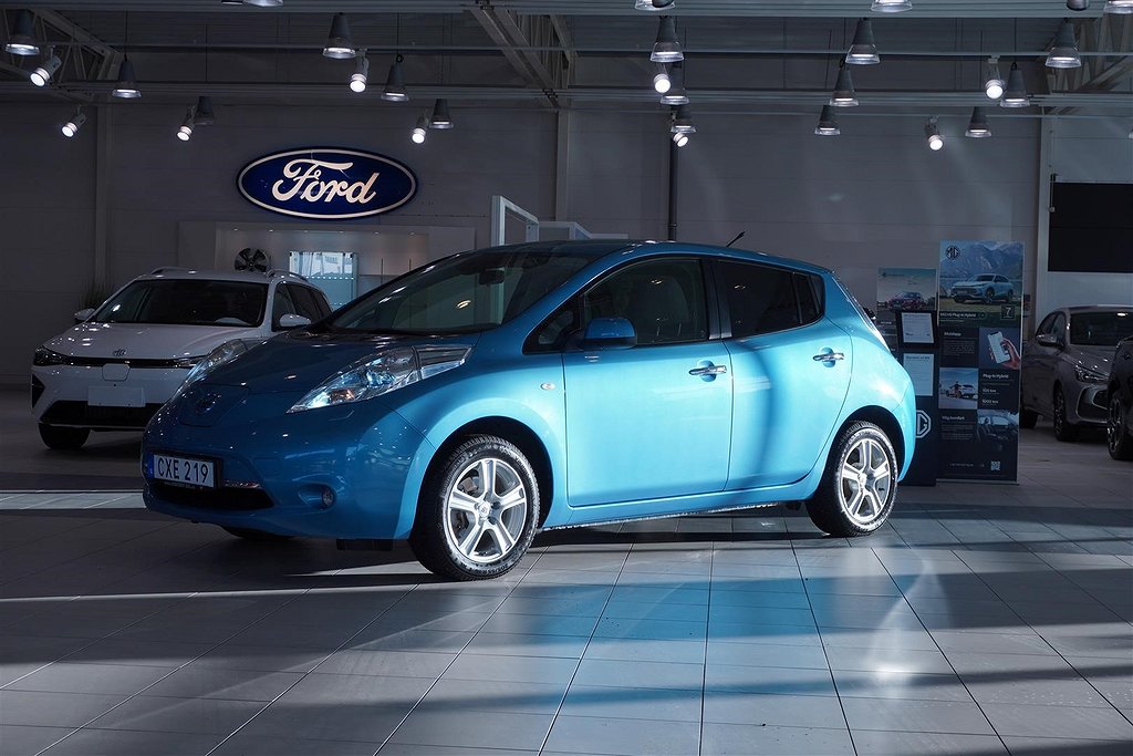 Nissan Leaf 24kWh 109hk B-Kamera