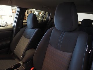 Halvkombi Nissan Leaf 16 av 22