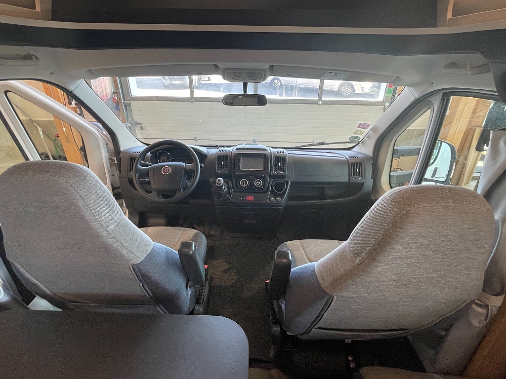 Sun Living S 75 SL / B-körkort / Taksäng / 5 bältad / 4779kr/mån / - Sun Living