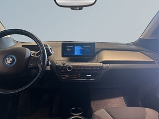 BMW i3 120Ah Comfort Advanced Pvärme Backkamera Navi S&V-däck – bild 11