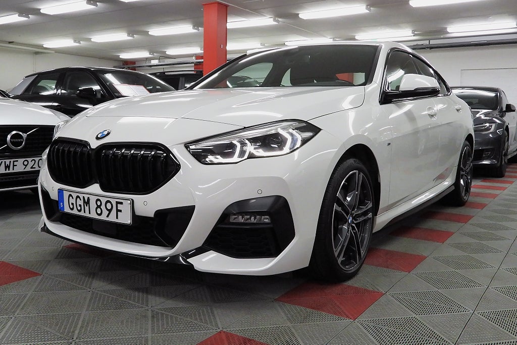 BMW 218 i Gran Coupé Sedan M Sport SoV Hjul Shadoline Ränta fr 1.95%