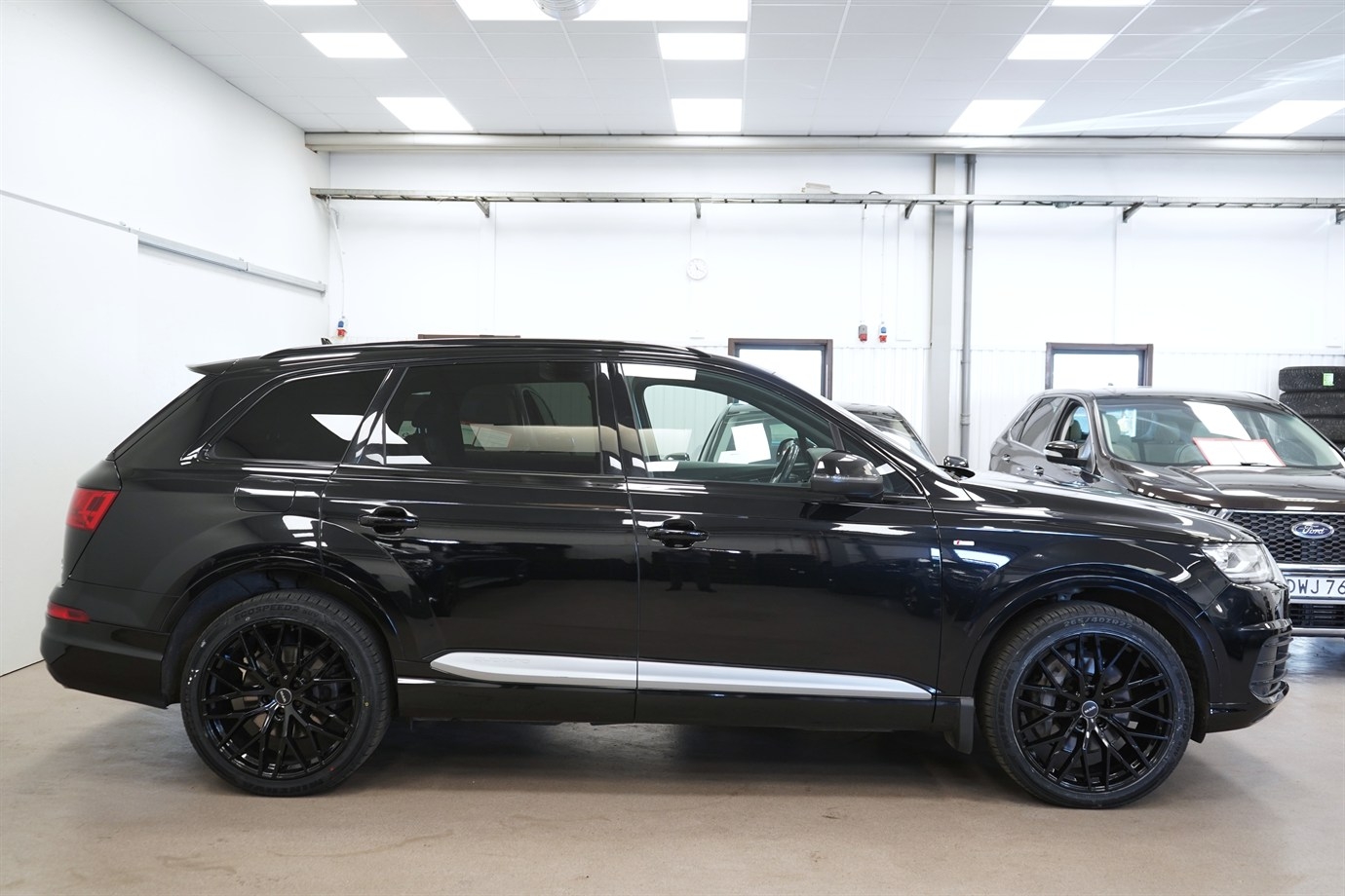 Audi Q7 2016, kuva 6/50