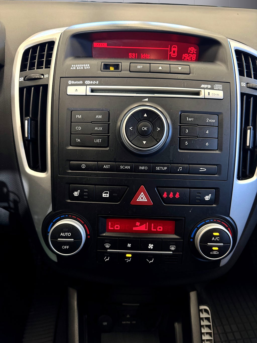 Kia Ceed cee'd 1.6 CRDi ECO  Värmare/Dragkrok 1 Ägare - miniatyr 17