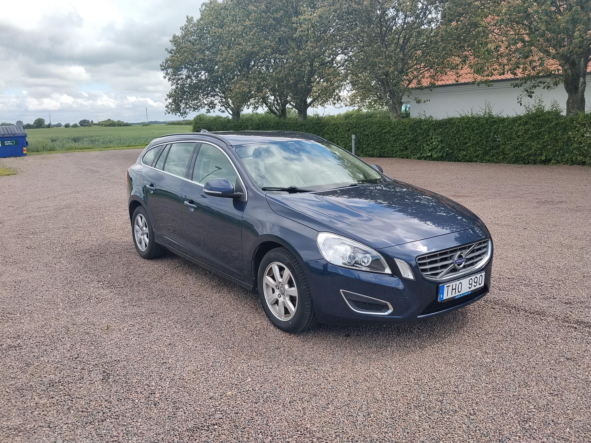 Volvo V60 D4 Momentum Fullservad 2013, bild 7/43