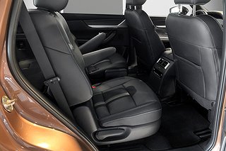 SUV Mazda CX-80 10 av 25