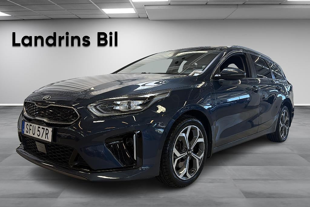 Kia Ceed SW Plug-in Hybrid 141hk Advance Plus 2 *V-hjul*Pano*