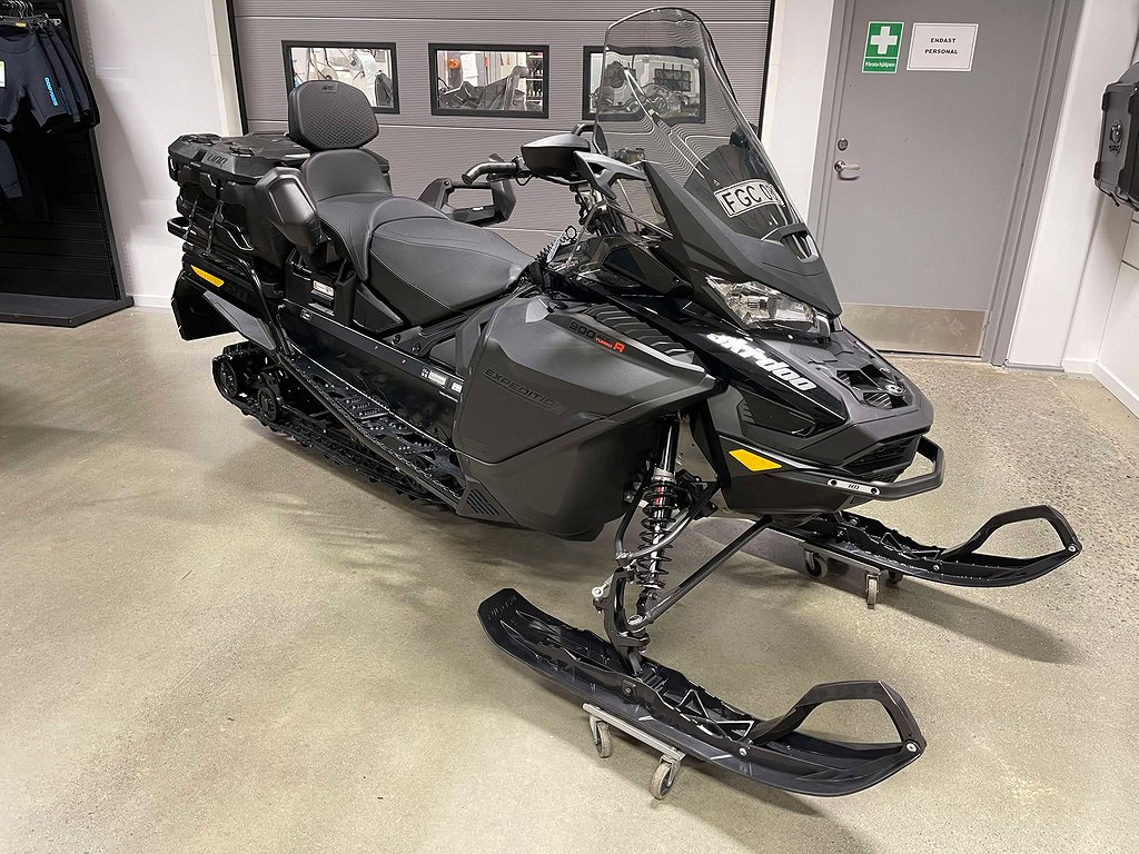 Ski-Doo Expedition SE 900 ACE TURBO R MOMSAD