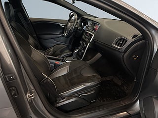 Volvo V40 D3 Geartronic R-Design VOC/S&V-Hjul/Dvärm/Navigation/BT – bild 10