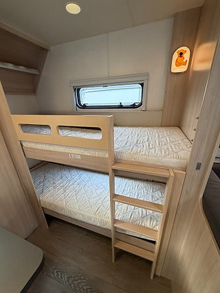 Husvagn-övrigt Hobby 650 KMFE De Luxe / Barnkammare, dubbla soffor! ALDE! AC! 5 av 20