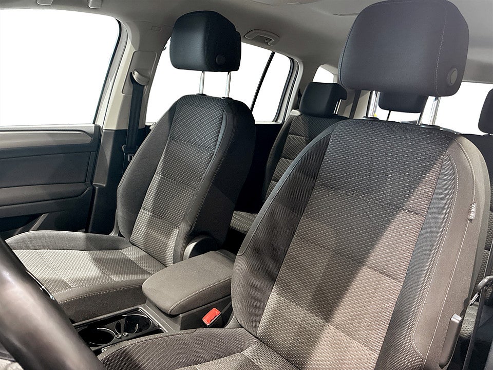Bild på Volkswagen Touran Base 1.4 TSI 150hk 7-SITS DRAG B-KAMERA