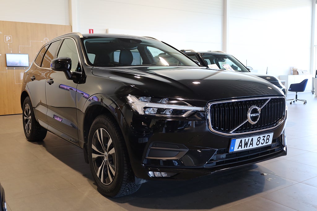 Volvo XC60 T5 AWD Geartronic Momentum Advanced Drag Pano Navi 2020