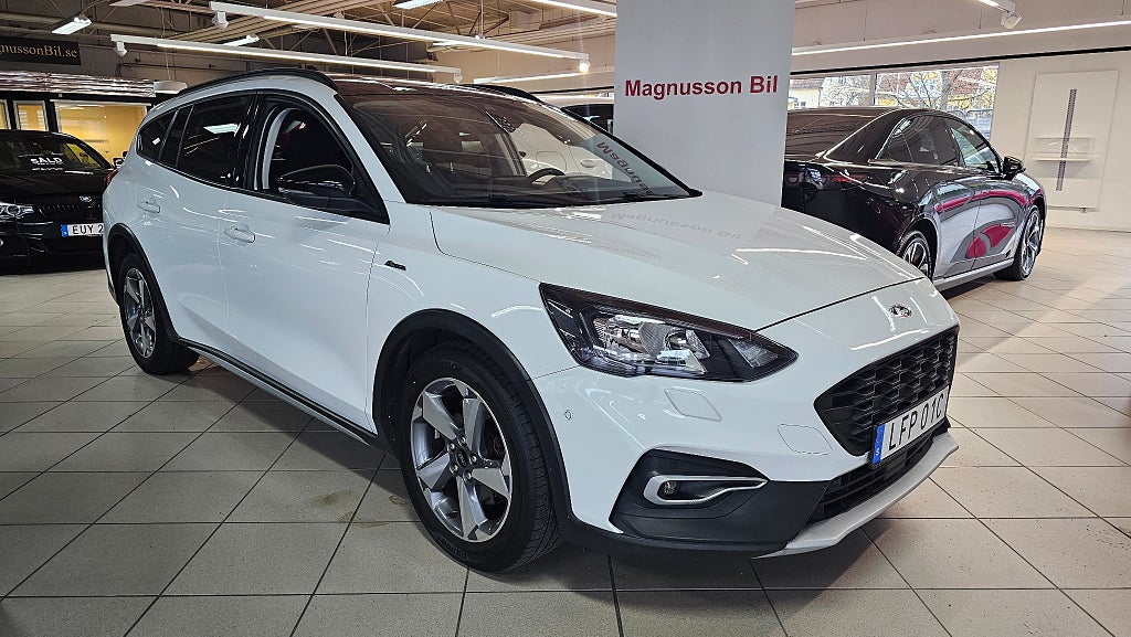 Ford Focus Kombi 1.0 EcoBoost Active Launch Edition 