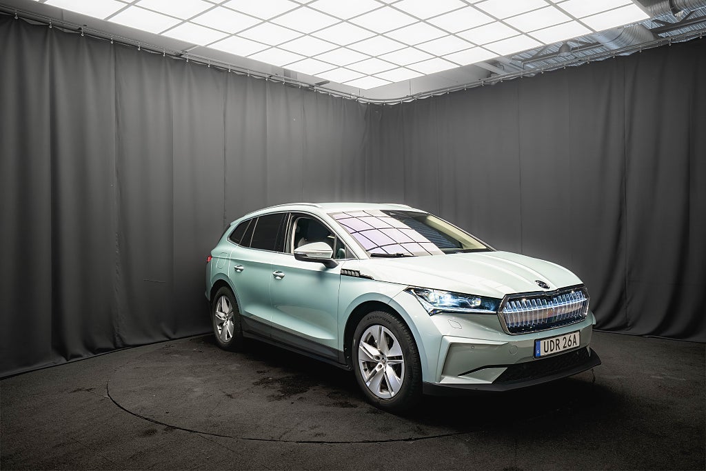 Skoda Enyaq iV 80x ADVANCED CRYSTAL DRAG HUD CANTON ELSTOL 1-ÄGARE