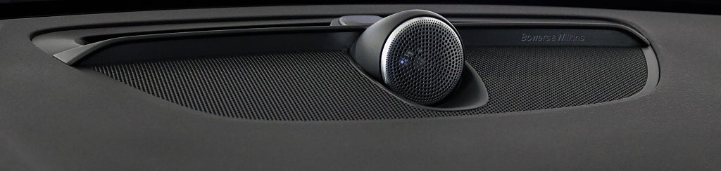 Volvo V60 Recharge T6 AWD R-Design B&W Panorama HuD Drag