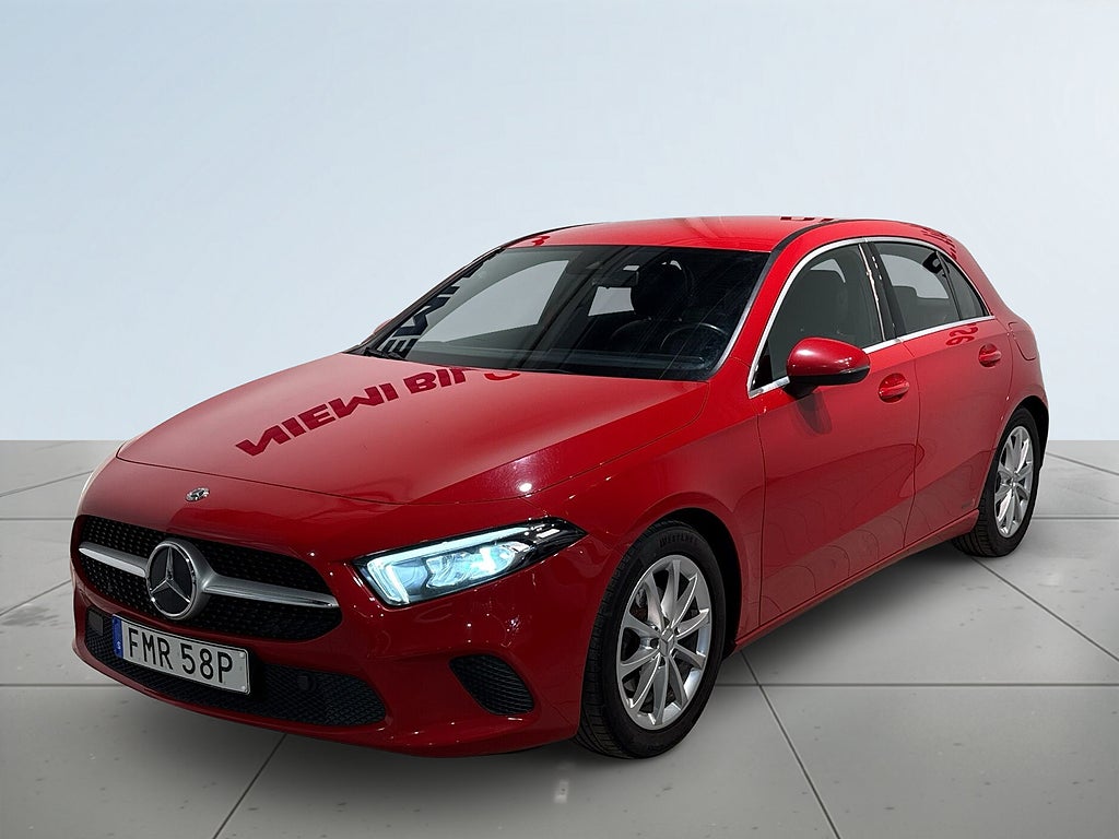 Mercedes-Benz A 180 Låg skatt Kamera Drag Mvärm Widescreen S/V-hjul