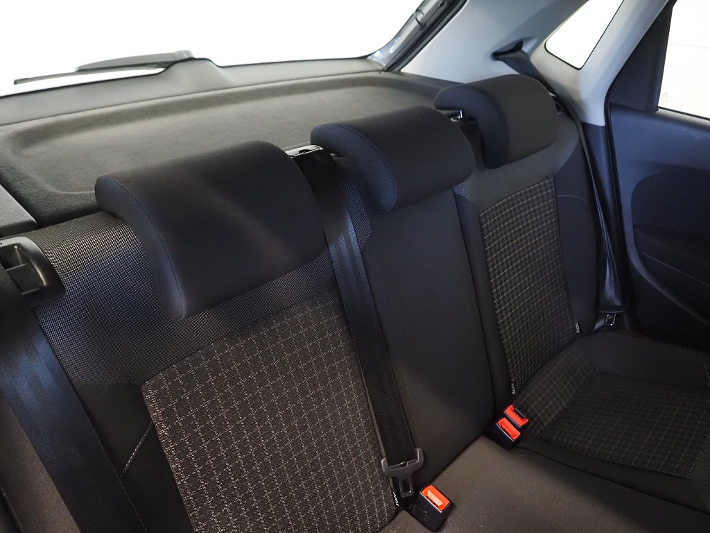 Volkswagen Polo 1.2 TSI 90hk Motorvärmare Låga mil! 2017