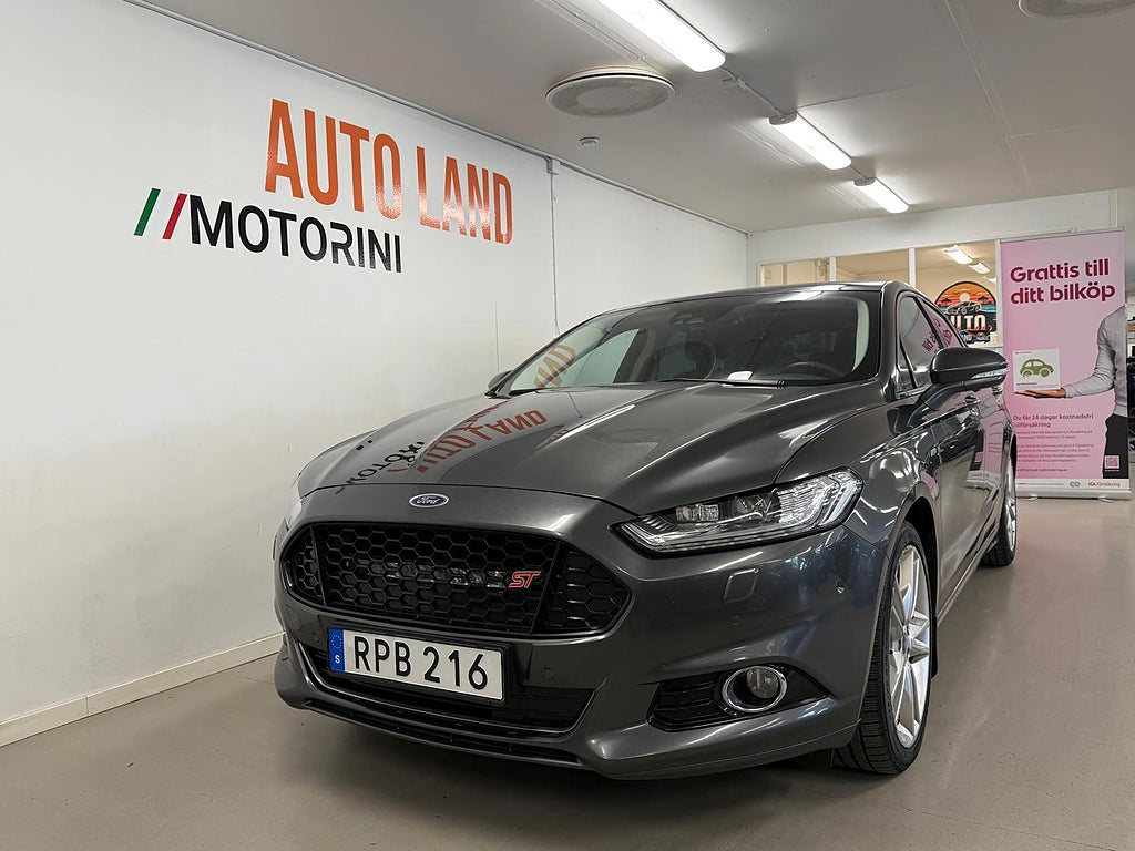 Ford Mondeo 2.0 TDCi Powershift Titanium /Panorama /Backkamera