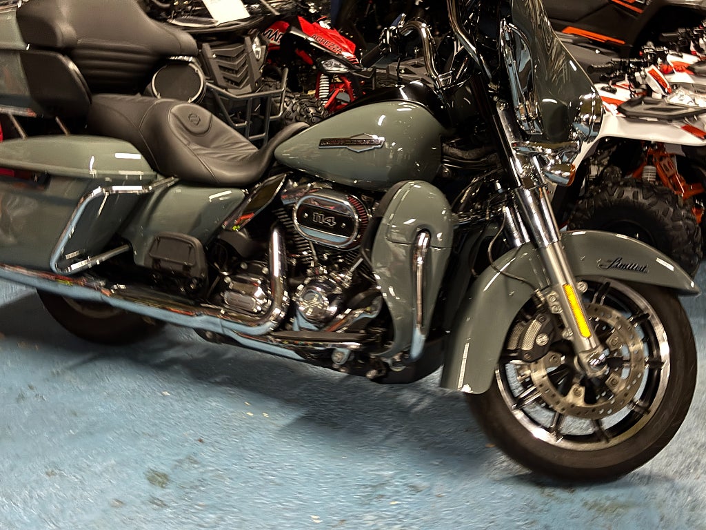 Harley-Davidson Electra Glide Ultra Limited Gunship Grey