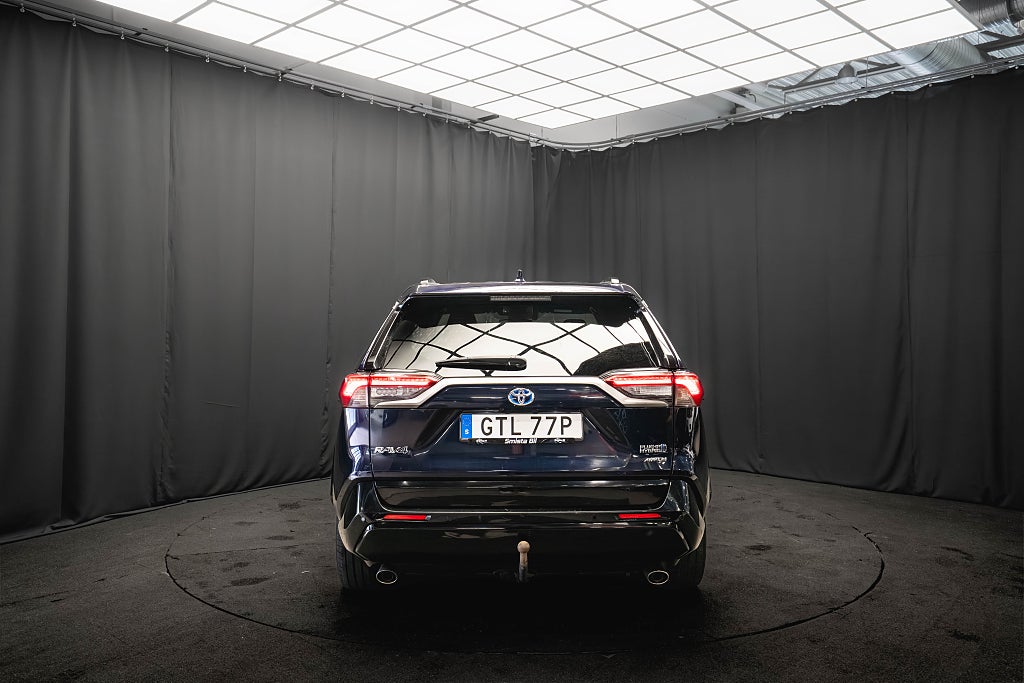 Toyota RAV4 Plug-in AWD LAUNCH DRAG KAMERA M&K-VÄRMARE 1-ÄGARE MOMS
