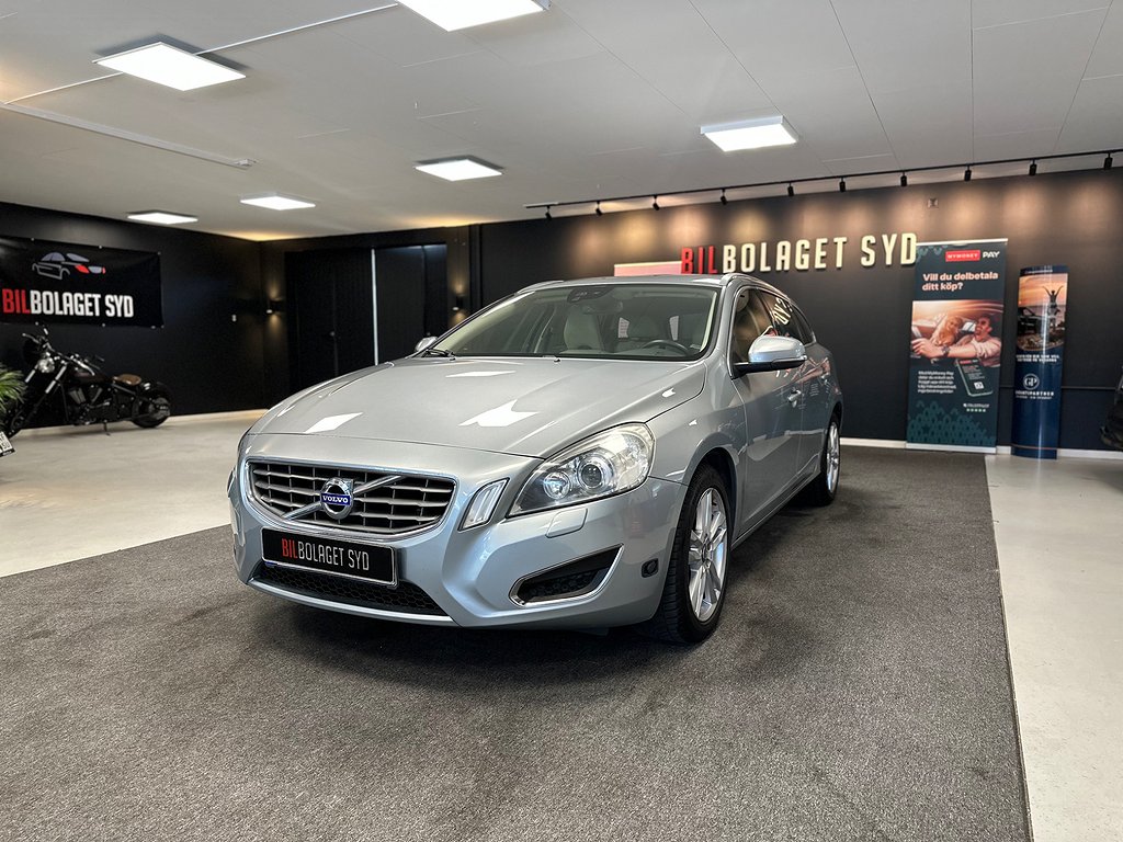 Volvo V60 T4F 180HK/Automat/Summum-Pak/Låg skatt 976kr