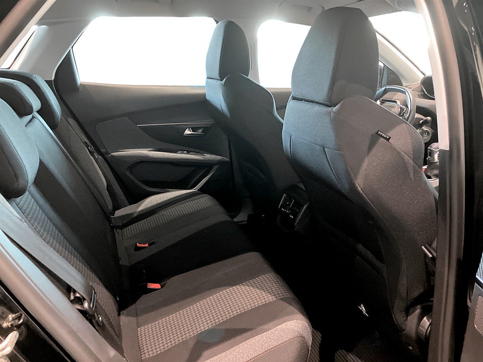 Bild på Peugeot 3008 Active 1.2 PT 130hk BACKSENSORER