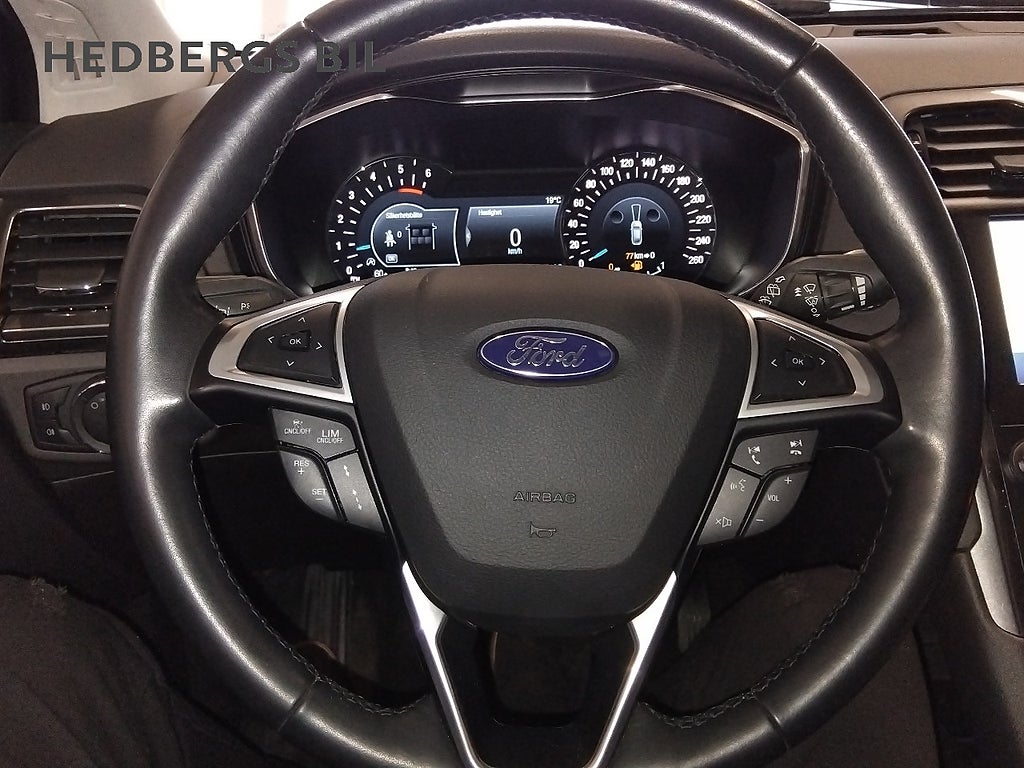 Ford Mondeo Kombi 2.0 EcoBlue AWD SelectShift Titanium thumbnail
