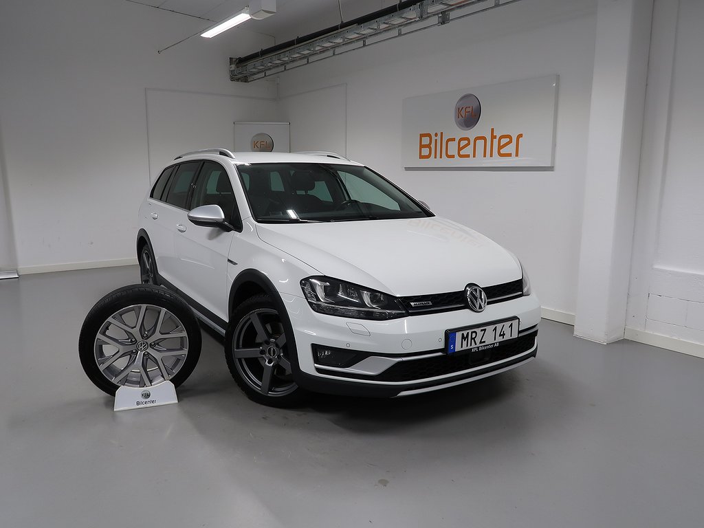 Volkswagen Golf Alltrack 2.0 TDI 4M V-Däck ingår Drag-Kamera-Värmare-Carplay-BT