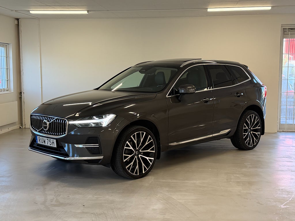 Volvo XC60 B4 AWD Inscription H/K Pano Luftfjädring Kamera SE SPEC