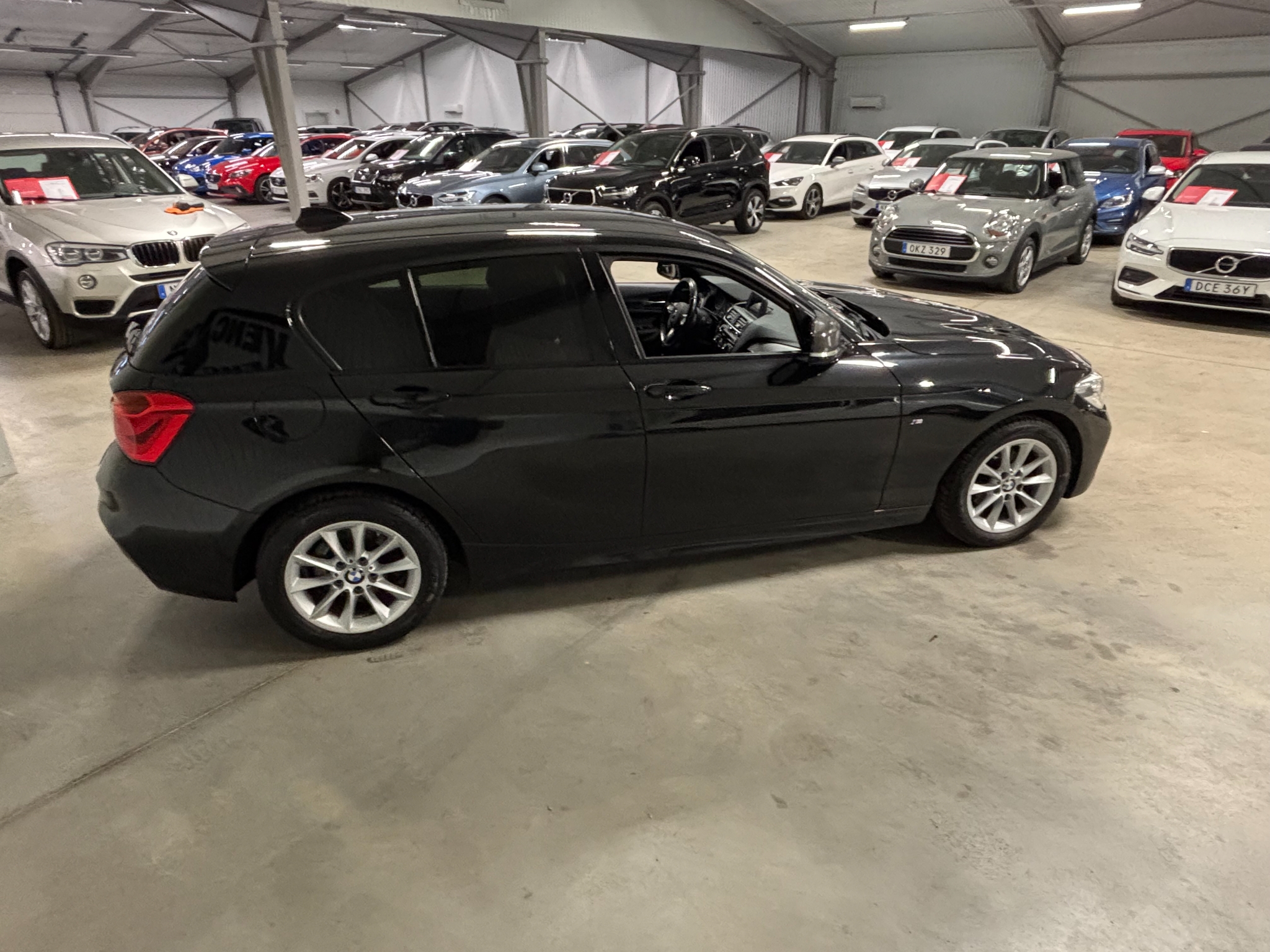 BMW 116 d 5-dörrars M Sport Fin 2017, kuva 3/41