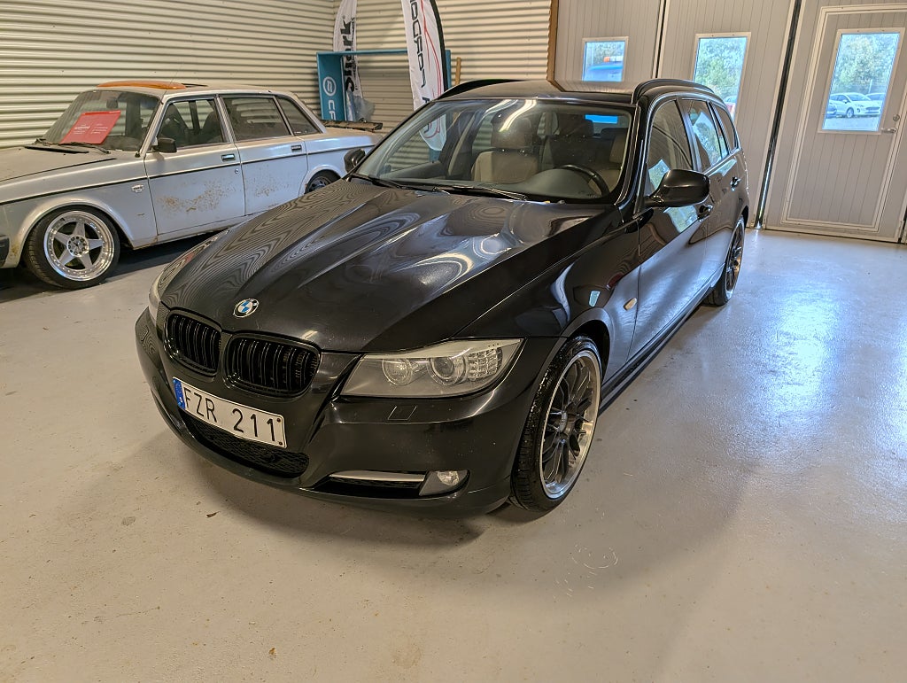 BMW 330d xDrive Touring Comfort Euro 5