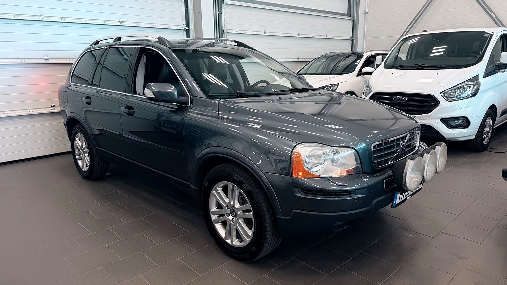 Volvo XC90 4.4 V8 AWD SV-Såld 2-Ägare 7 Sits Summum 